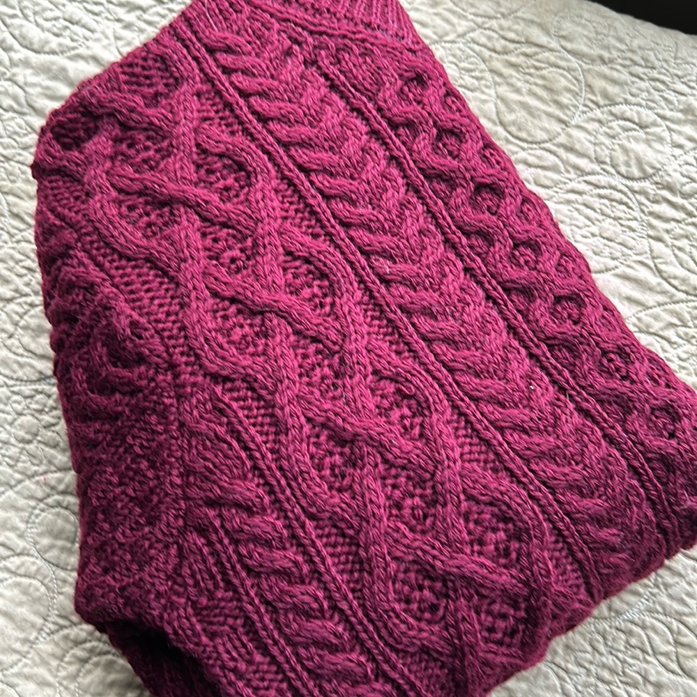 Cranberry 100% new wool sweater